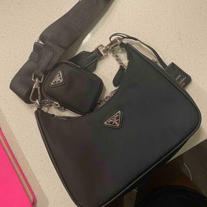Crossbody purse
